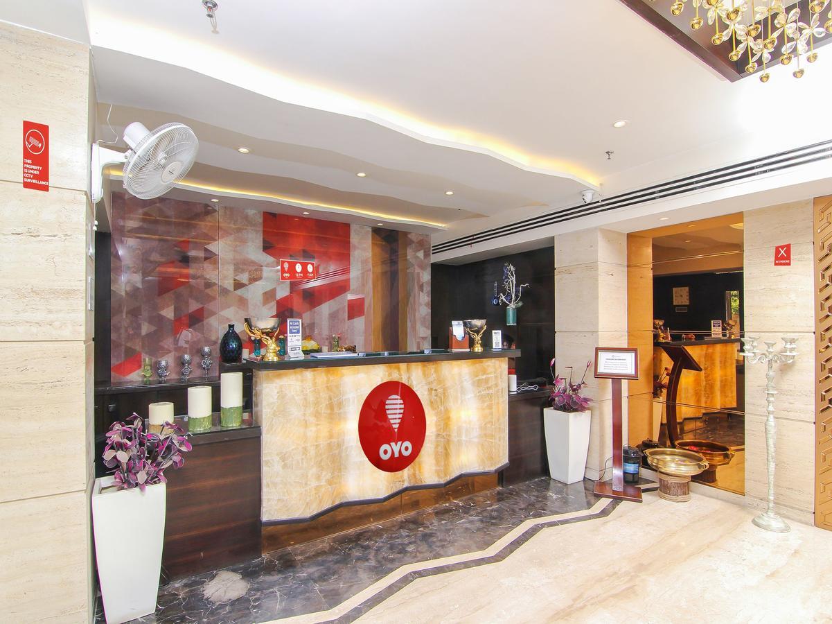 Oyo 12496 Skyotel Lucknow Buitenkant foto